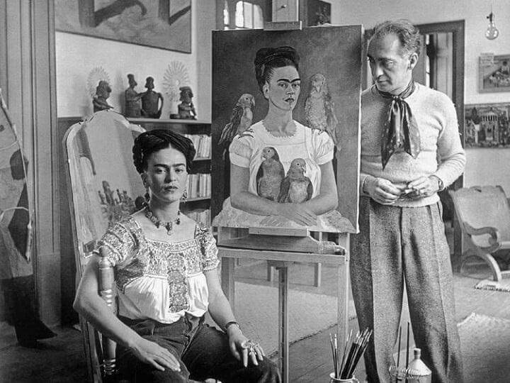 Photo of Frida, Muray with 'Me and My Parrot'